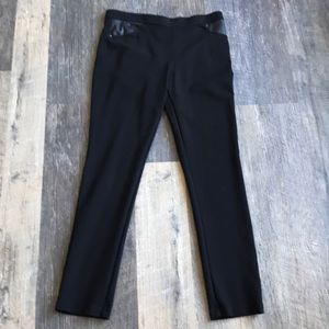 Women’s black stretch pants. Skinny fit